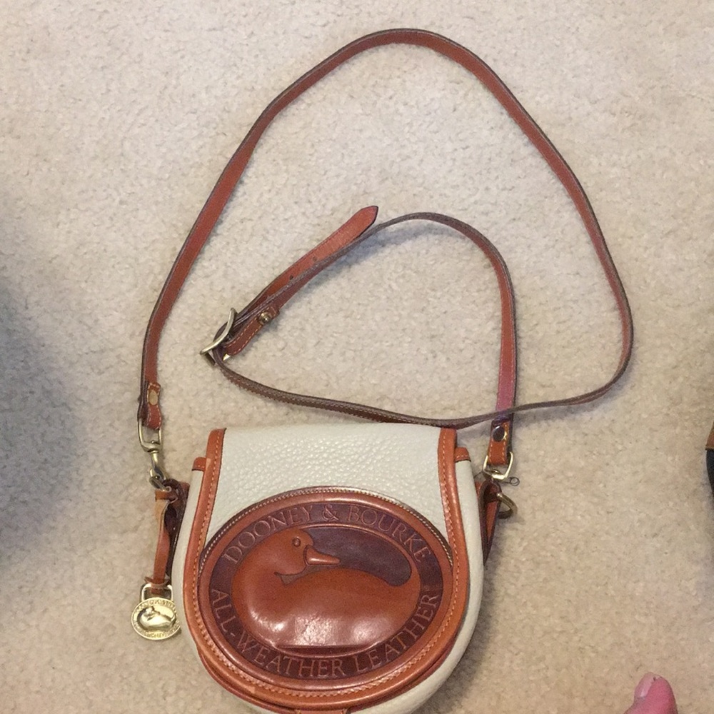 Dooney & Bourke small purse